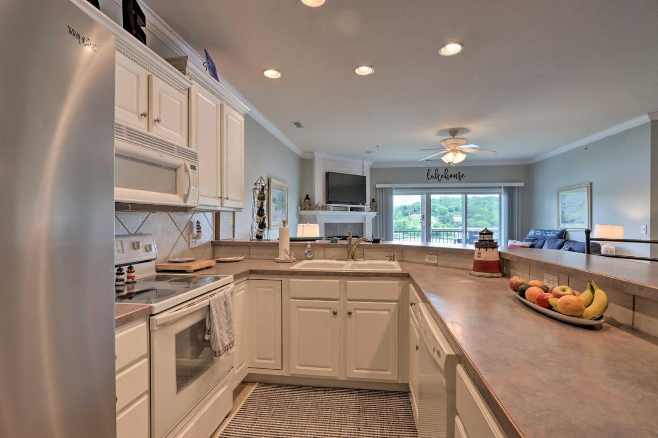Lakefront Ozark Condo With Balcony And Seasonal Pool! Camdenton Exterior foto