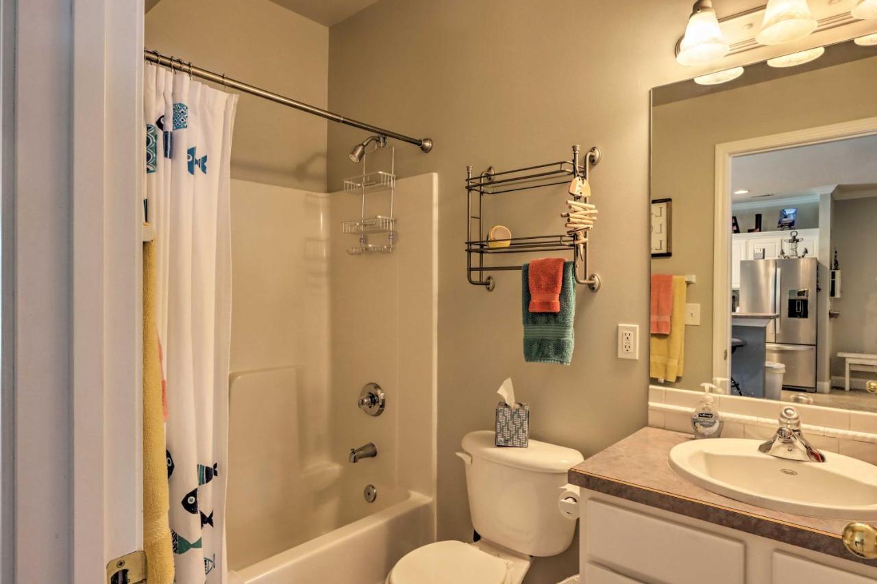 Lakefront Ozark Condo With Balcony And Seasonal Pool! Camdenton Exterior foto