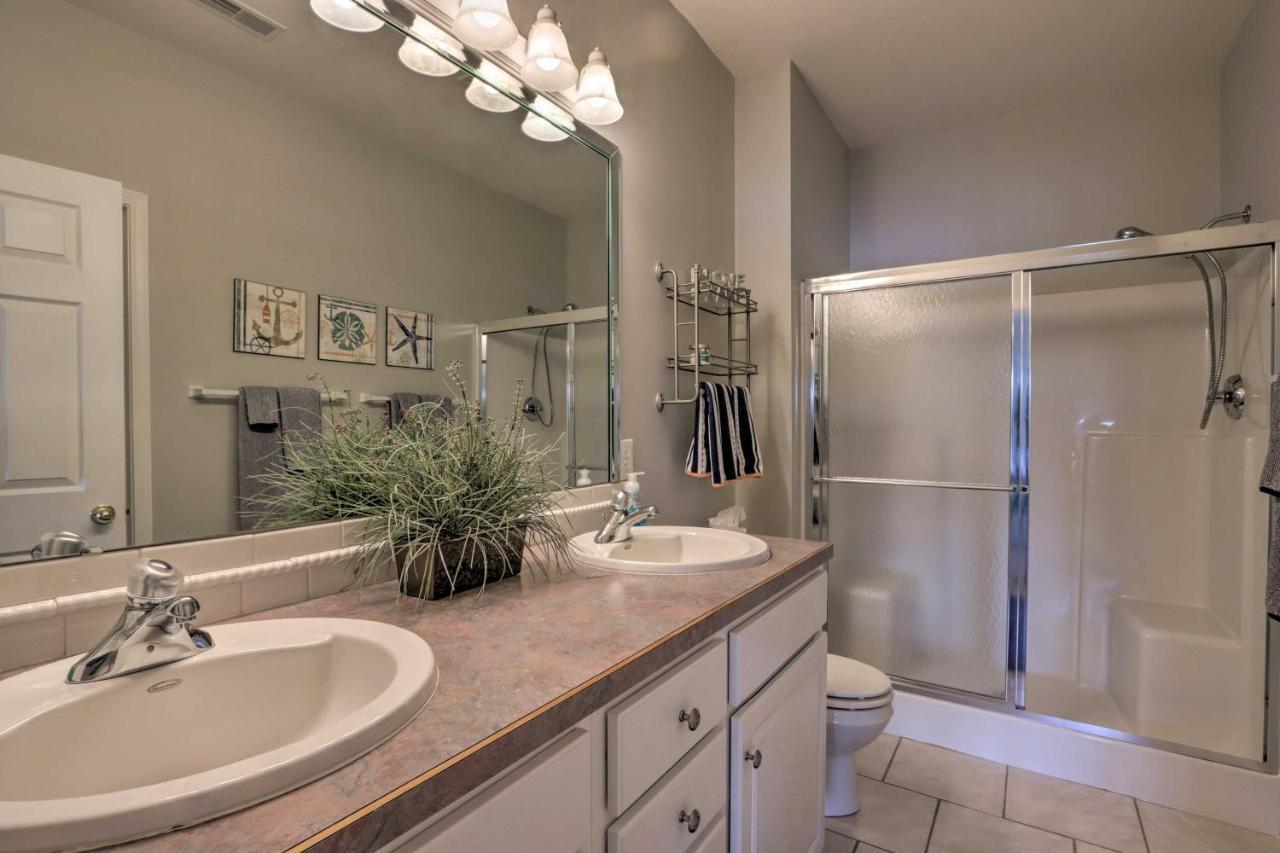 Lakefront Ozark Condo With Balcony And Seasonal Pool! Camdenton Exterior foto
